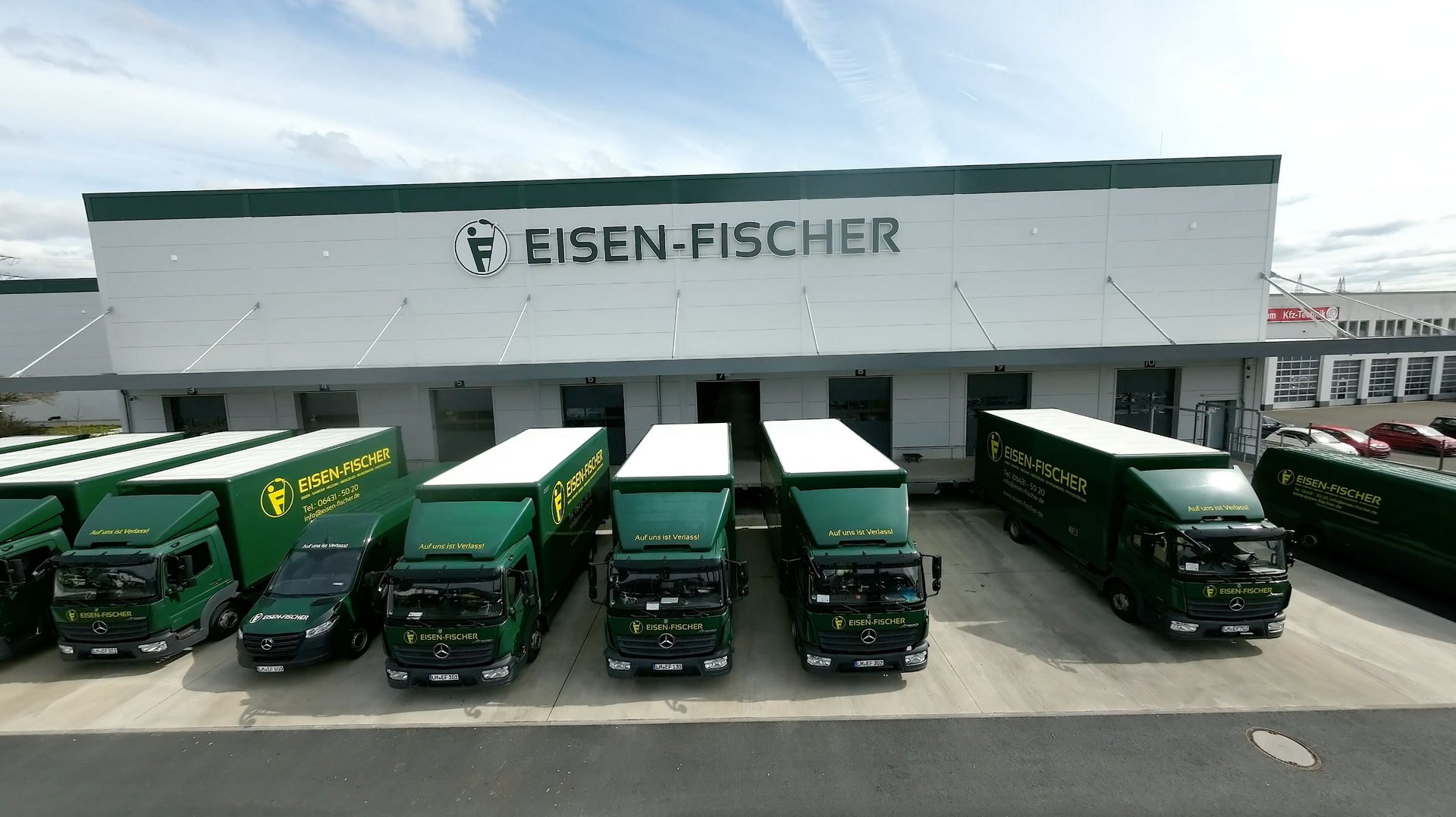 Eisen-Fischer Eingangsbereich mit Logo